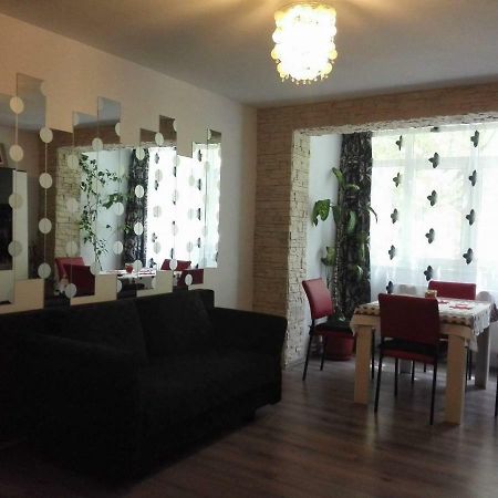 Appartement Apartament Ela Elegance à Orşova Extérieur photo